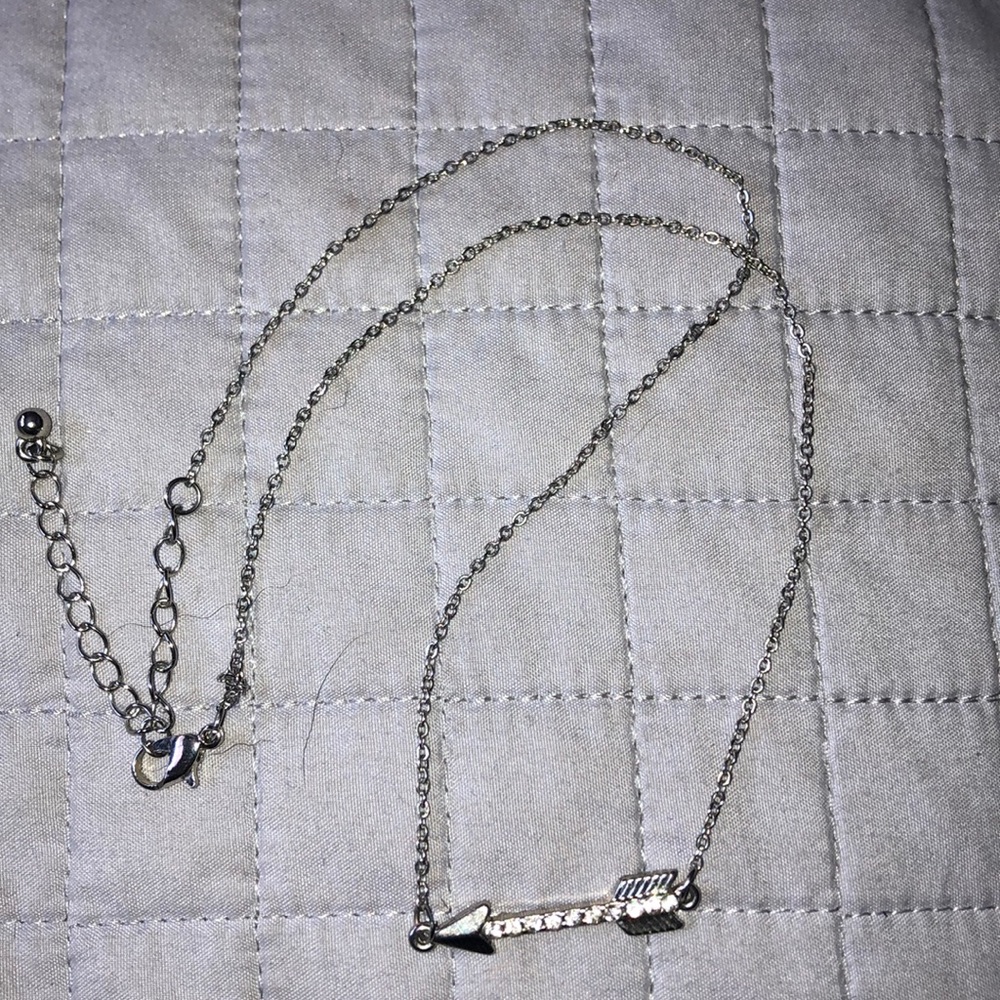 Arrow necklace